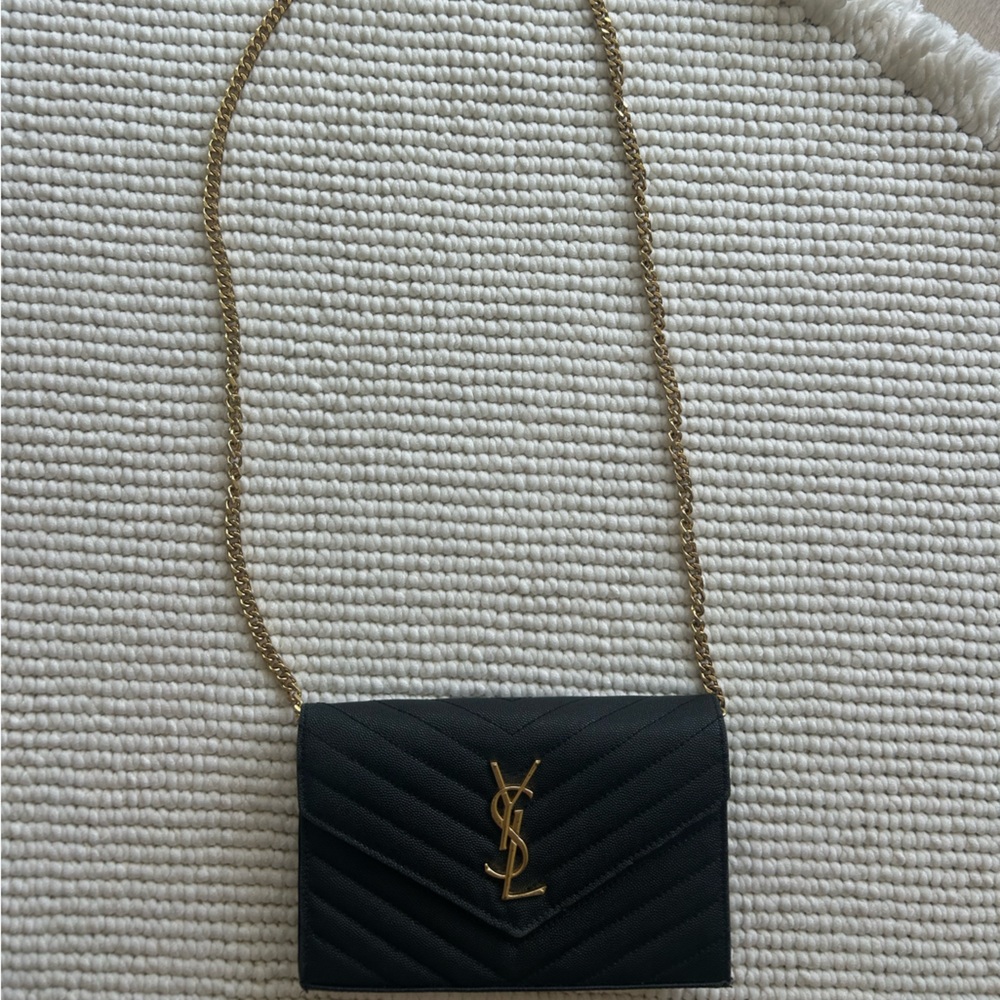 LV bag from DH gate